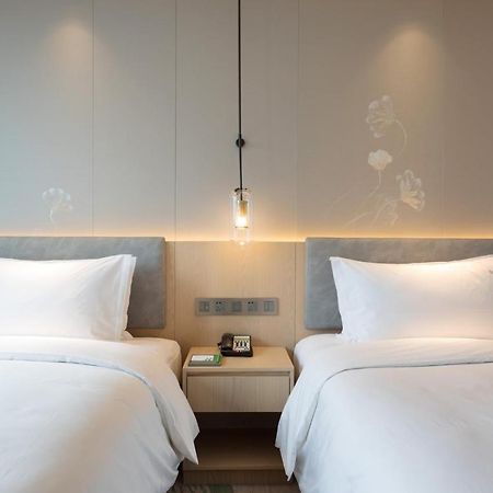 Holiday Inn Guiyang City Center By Ihg Exterior photo