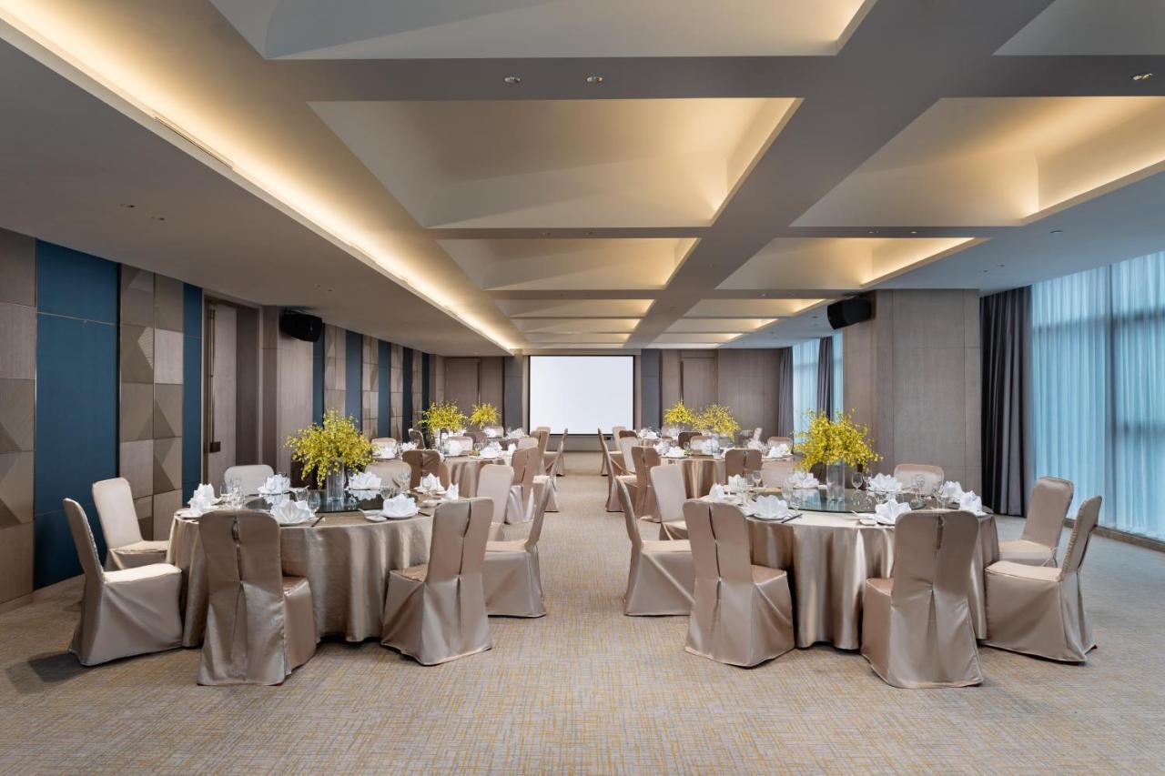 Holiday Inn Guiyang City Center By Ihg Exterior photo